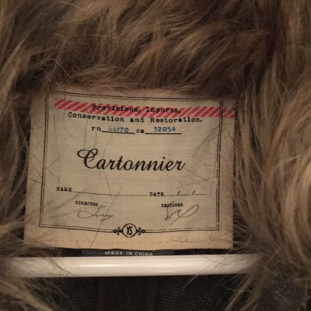 SOLD Luxe Fur Coat - Picture 5 of 6